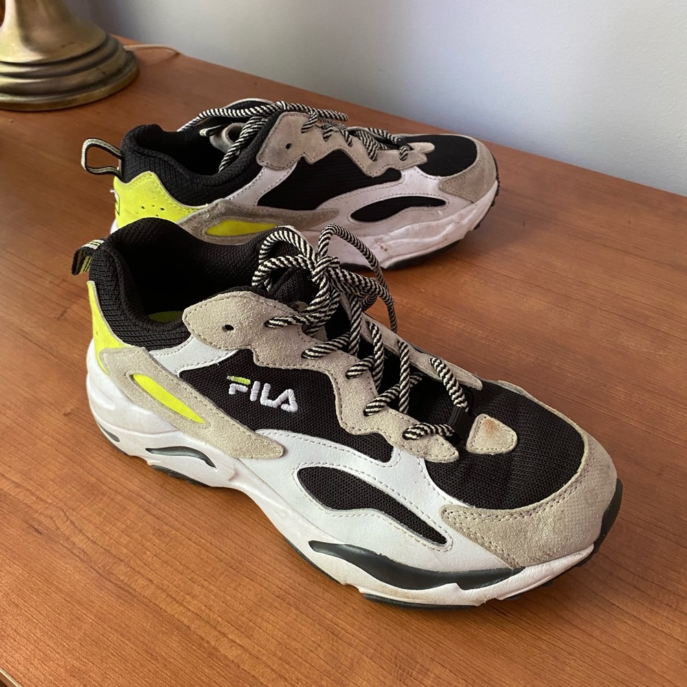 Fila shoes - Picture 1 of 6